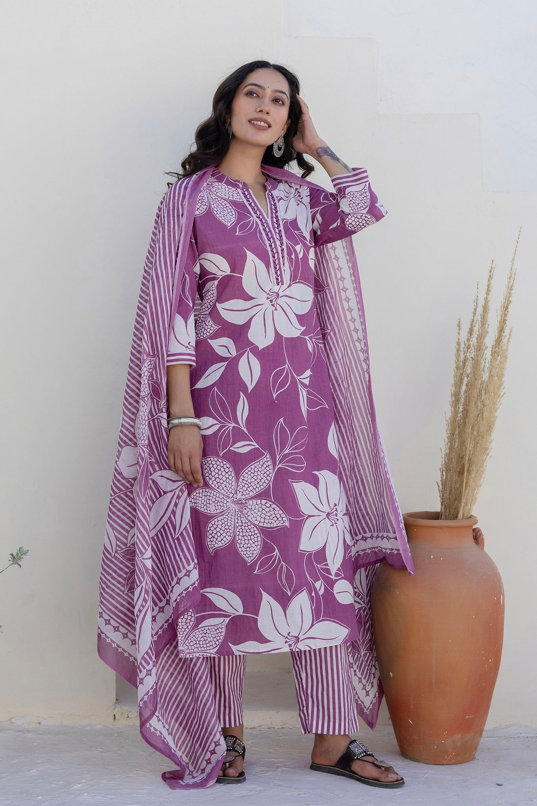 Purple Floral Print Plackett Highlight Collar Kurta Set with Trousers and Dupatta Purple Floral Print Plackett Highlight Collar Kurta Set with Trousers and Dupatta
