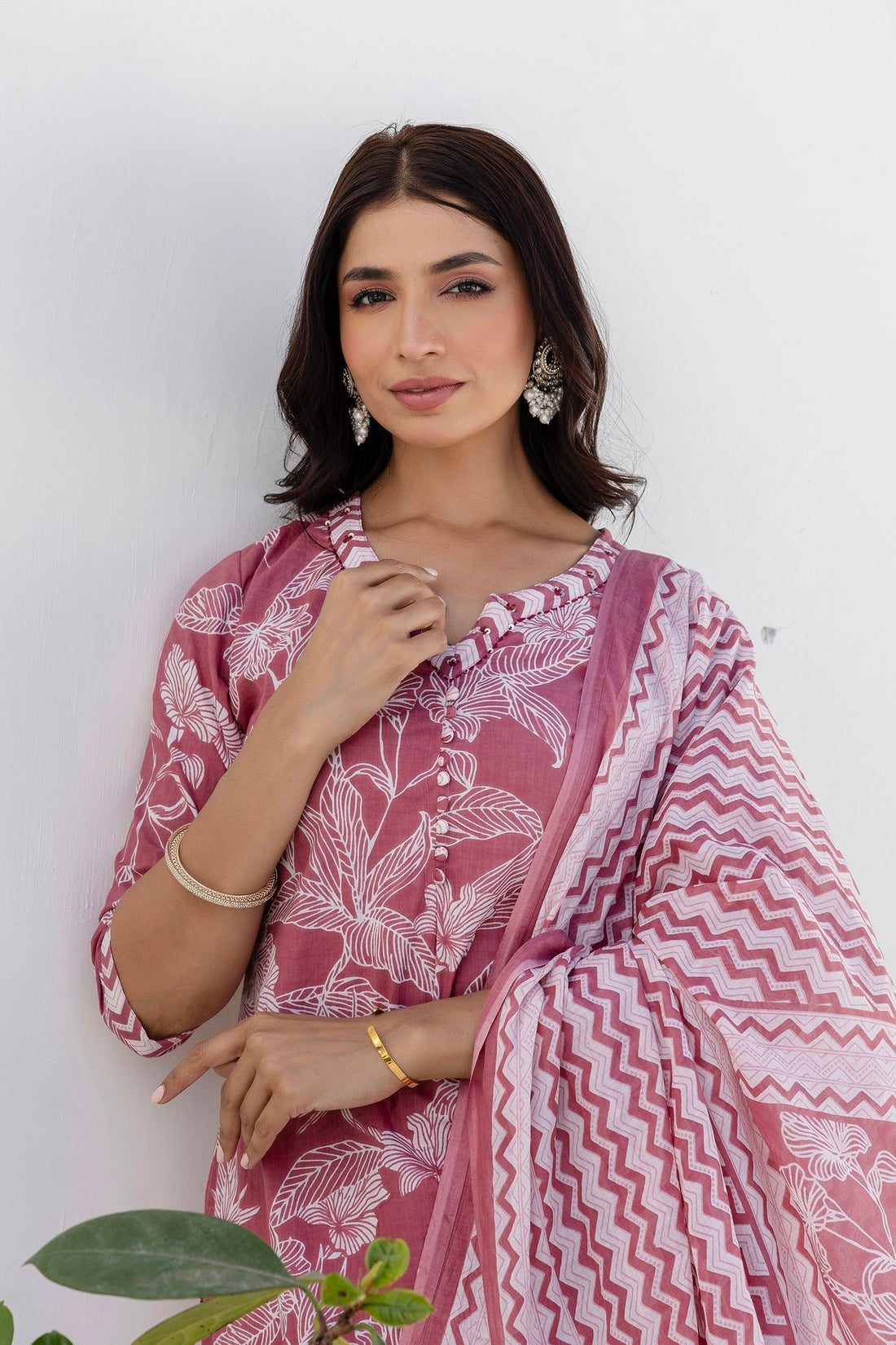 Dusty Pink Floral Print Cotton Kurta Set with Trouser and Dupatta Dusty Pink Floral Print Cotton Kurta Set with Trouser and Dupatta