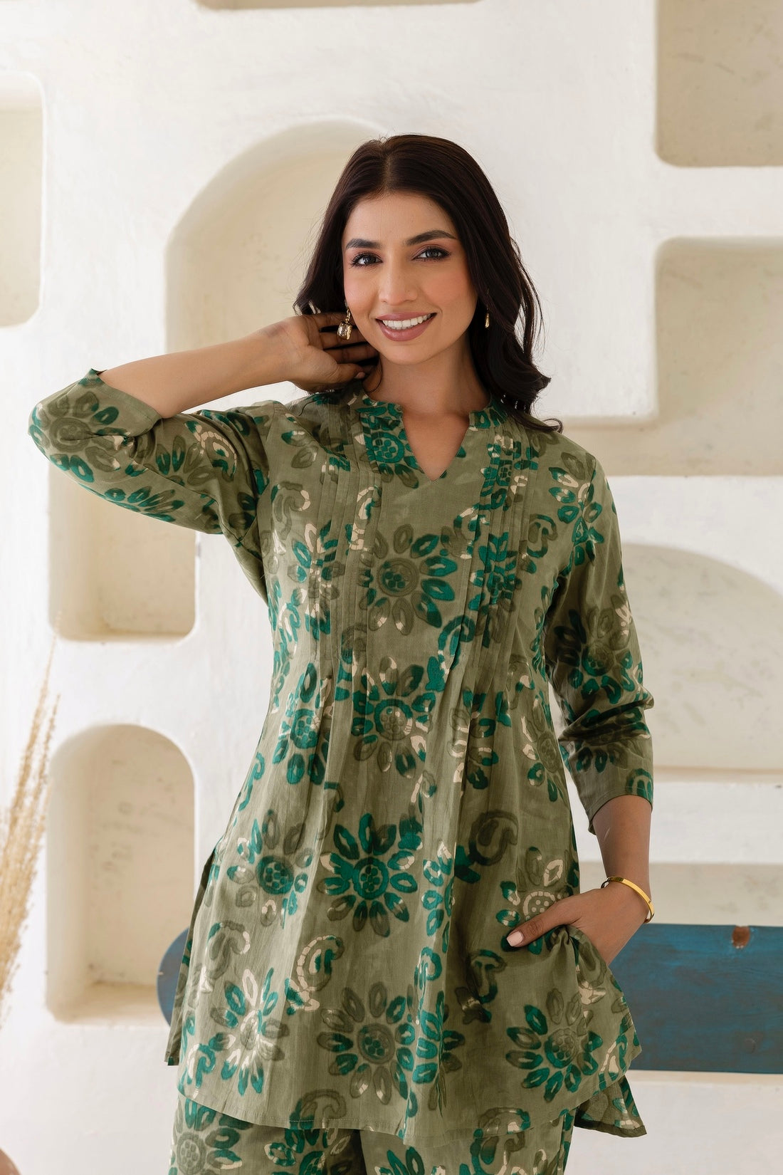 Safina - Green Pintucks Details Kurti with Wide Pants Coord Set Safina - Green Pintucks Details Kurti with Wide Pants Coord Set