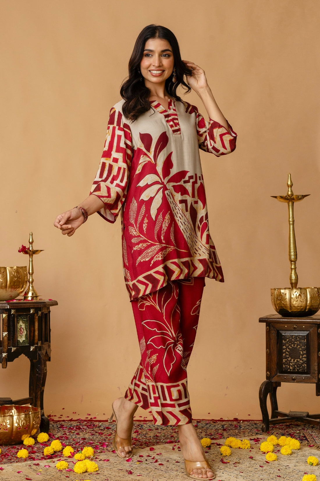 Maroon Green Sequins Highlight Viscose Kurti with Wide Leg Palazzo Coord Set Maroon Green Sequins Highlight Viscose Kurti with Wide Leg Palazzo Coord Set