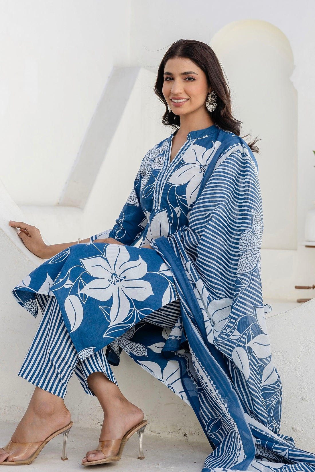 Blue Floral Print Plackett Highlight Collar Kurta Set with Trousers and Dupatta Blue Floral Print Plackett Highlight Collar Kurta Set with Trousers and Dupatta