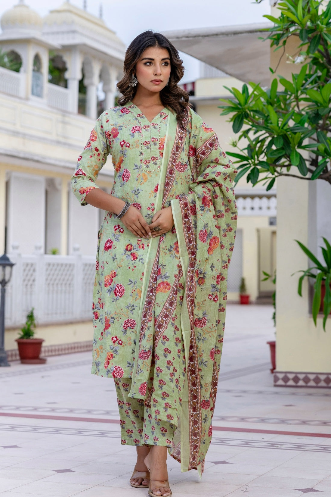 Green Plackett Design Floral Kurta Set with Trousers and Dupatta