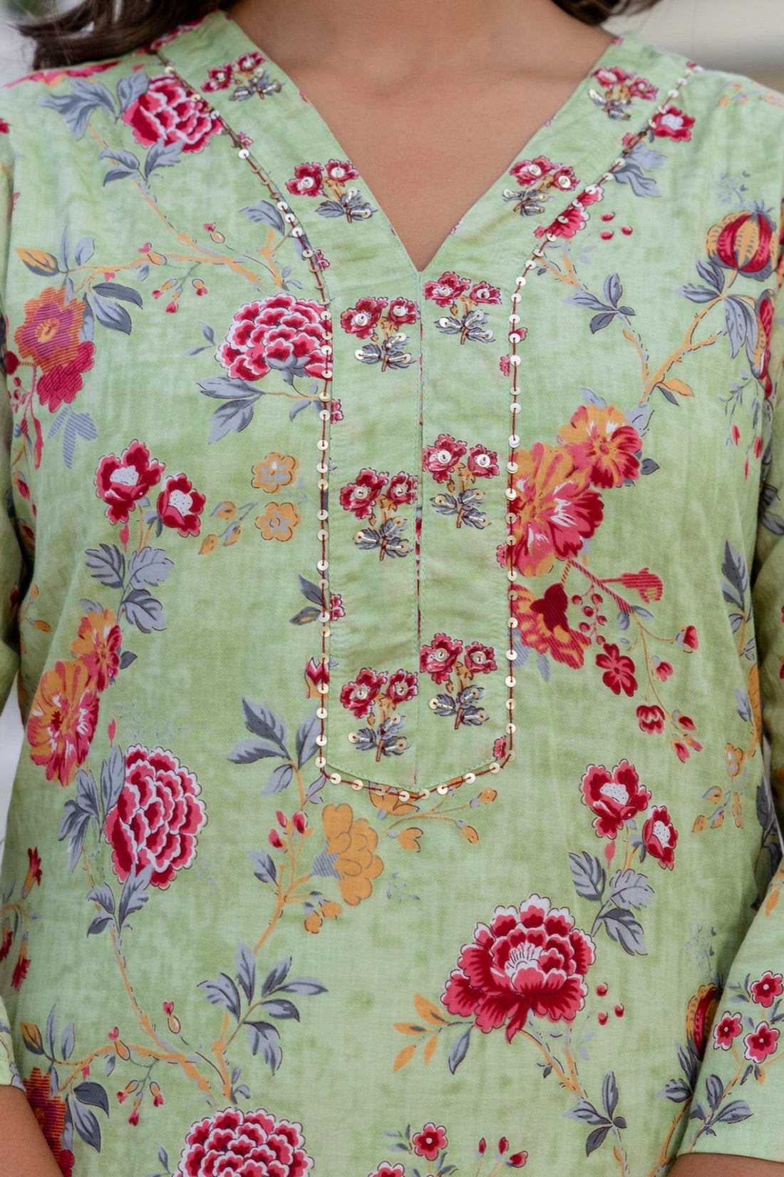 Green Plackett Design Floral Kurta Set with Trousers and Dupatta