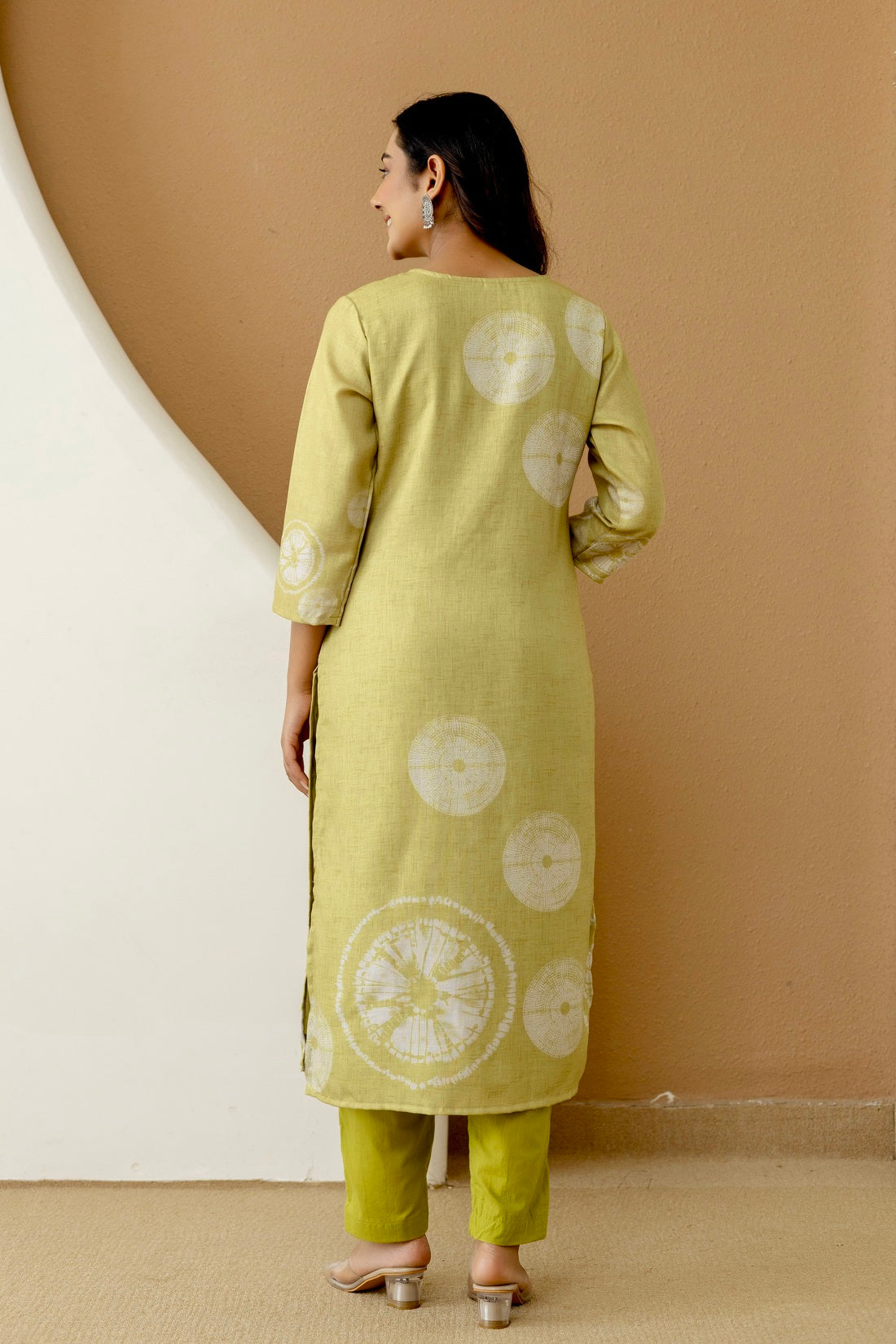 Green Linen with Lining Kurta Set with Trousers and Dupatta