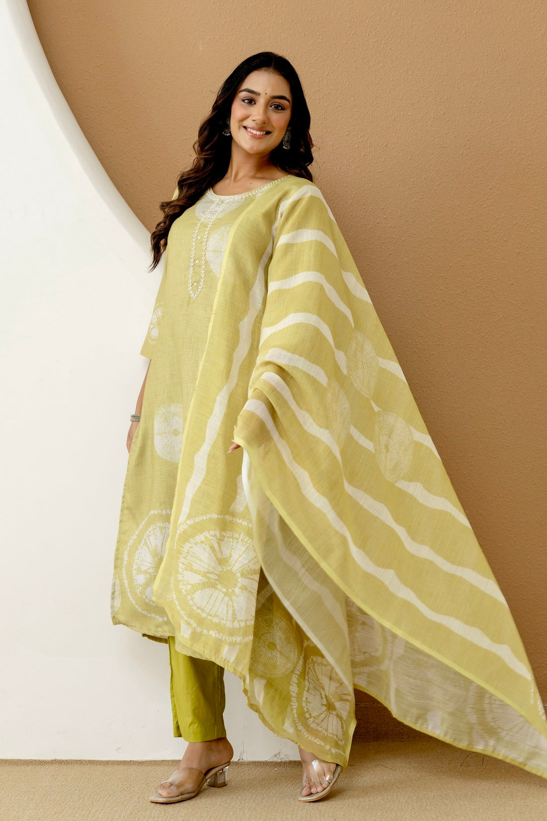 Green Linen with Lining Kurta Set with Trousers and Dupatta