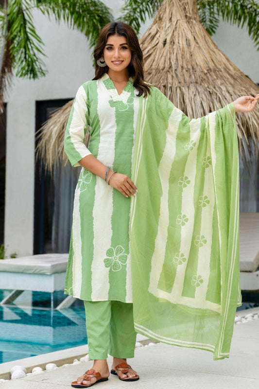 Green and Off White Color Blocked Kurta Set with Trousers and Dupatta