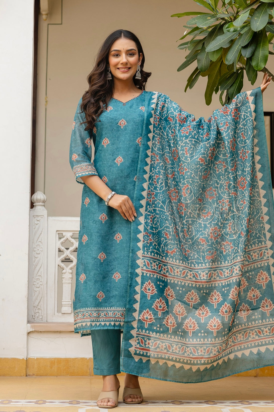 Teal Chanderi with Lining Kurta Set with Trousers and Dupatta