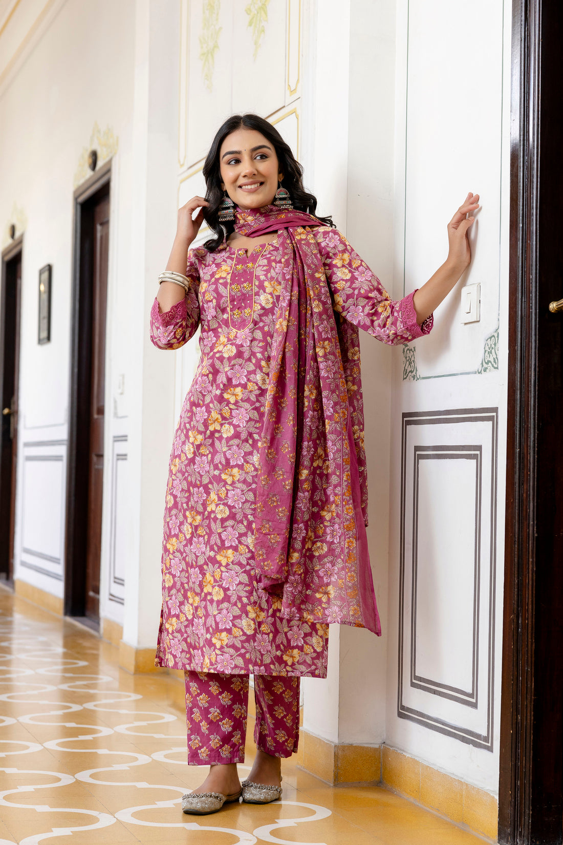 Pink Kurta Set For Women