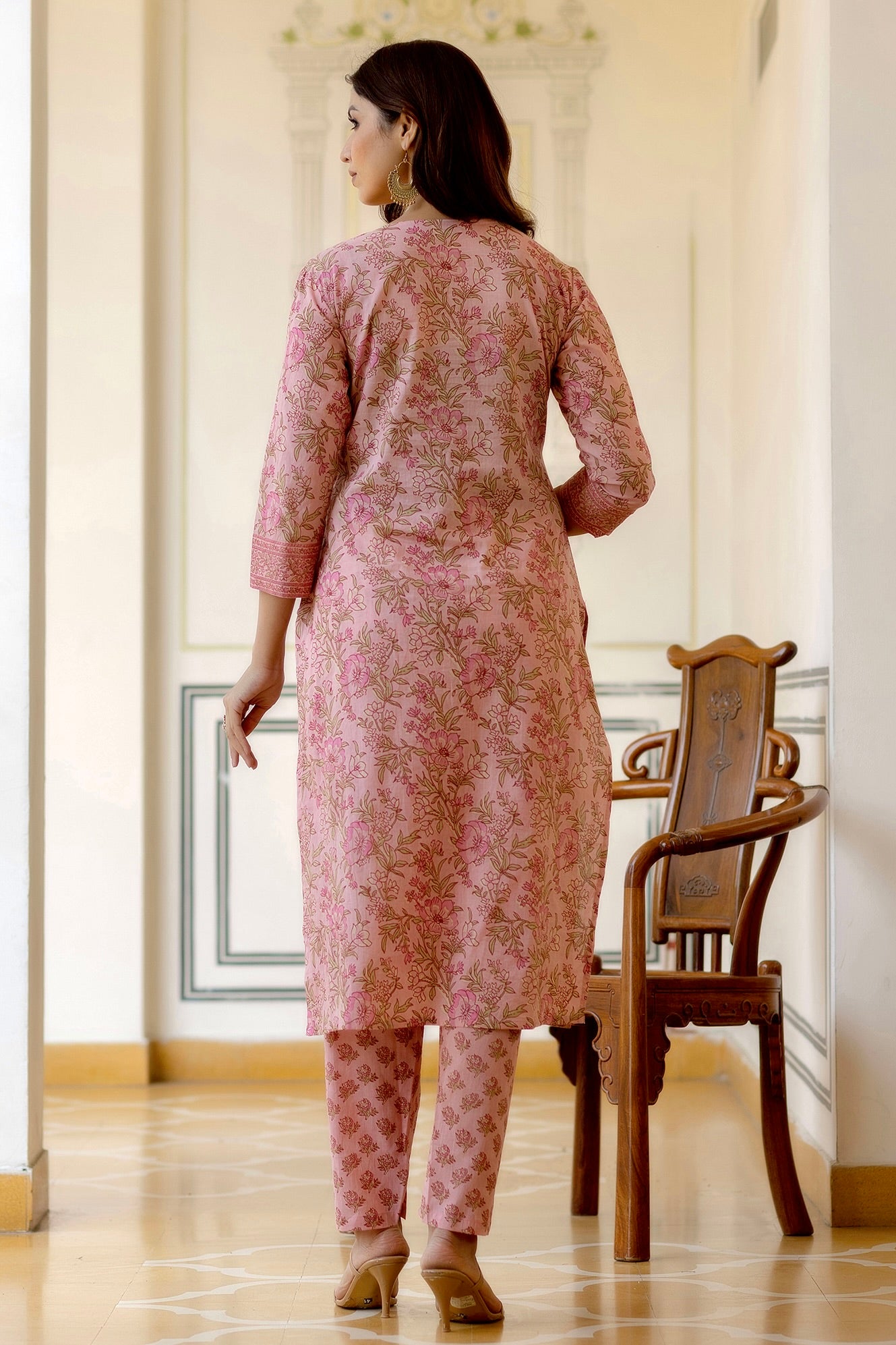 Kusha - Pink Floral Printed Cotton Kurta Set with Dupatta