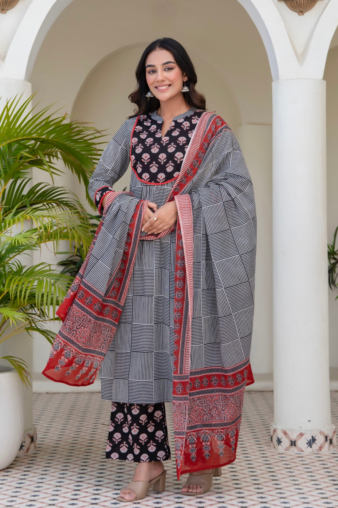 Black Checks Printed Kurta Set with Palazzos and Dupatta